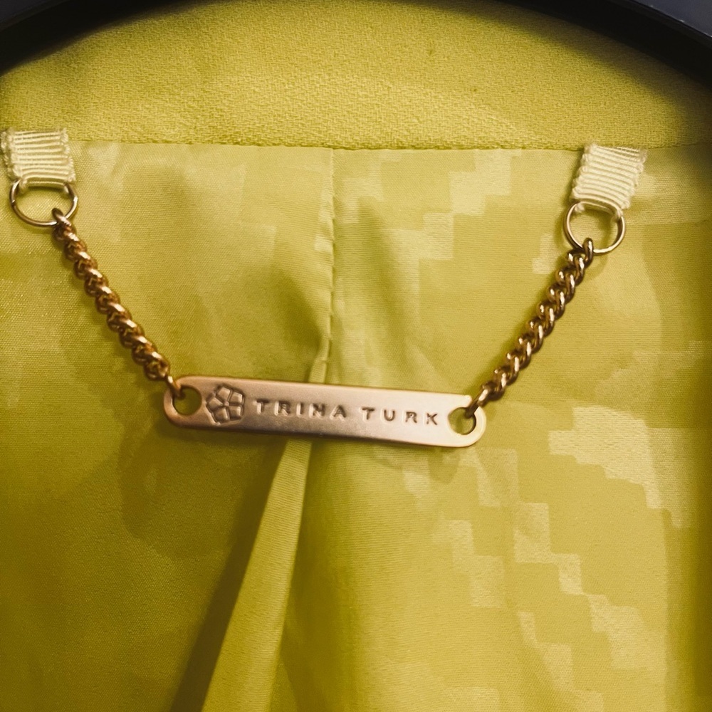 Trina Turk Yellow Blazer Cascade Asymmetric Front One Button Closure Sz 6 - Picture 9 of 10